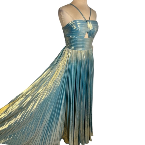 Stacees Sky Blue Gold Metallic Shimmer Floor Length gown with side slit size 2 - Picture 7 of 12